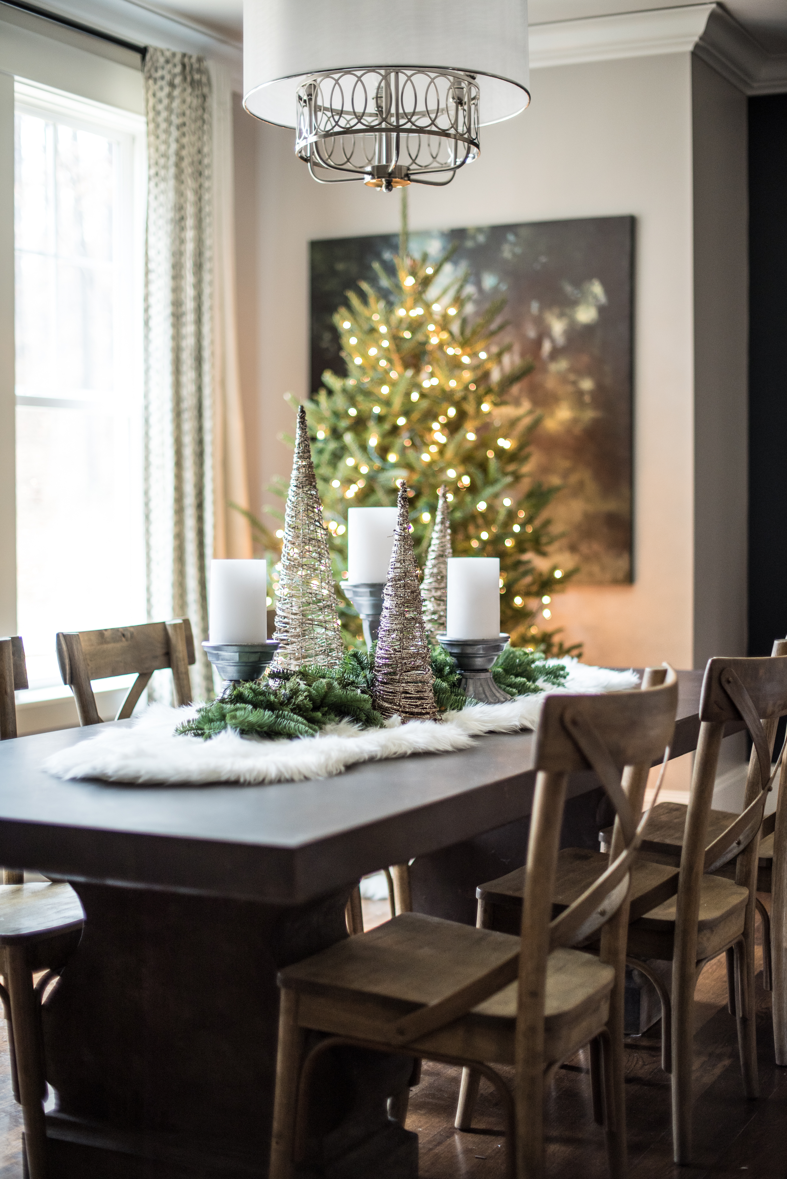 Simple, Cozy Christmas Dining Room